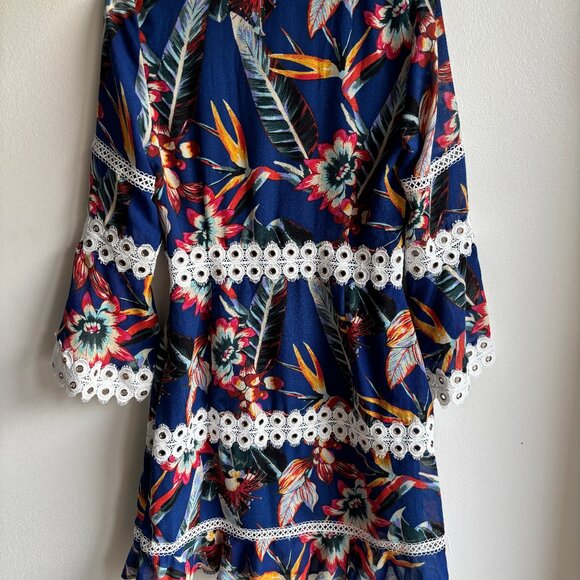 Red Carter Eyelet Lace Bell-Sleeve Tropical Dress - Size S - Picture 3 of 15